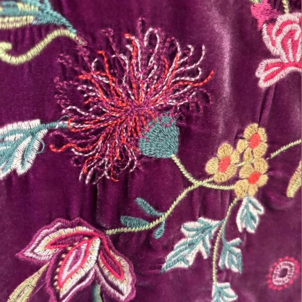 Johnny Was Nikkola heavily embroidered Purple Velvet Boatneck Blouse NWT